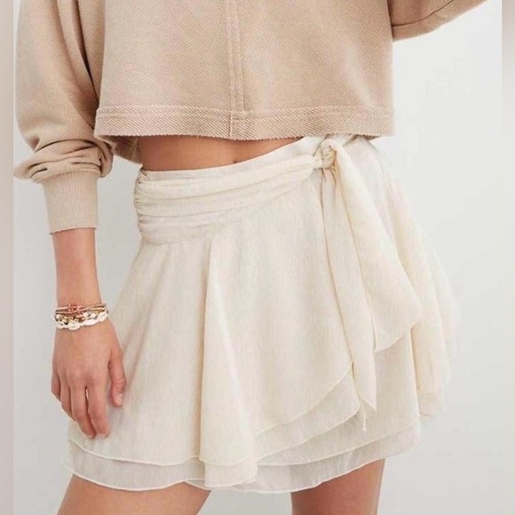 aerie Dresses & Skirts - Aerie Chiffon Wrap Skirt Size S/P
